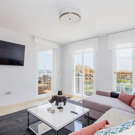Apartment Perfect Beachside Penthouse Duplex *